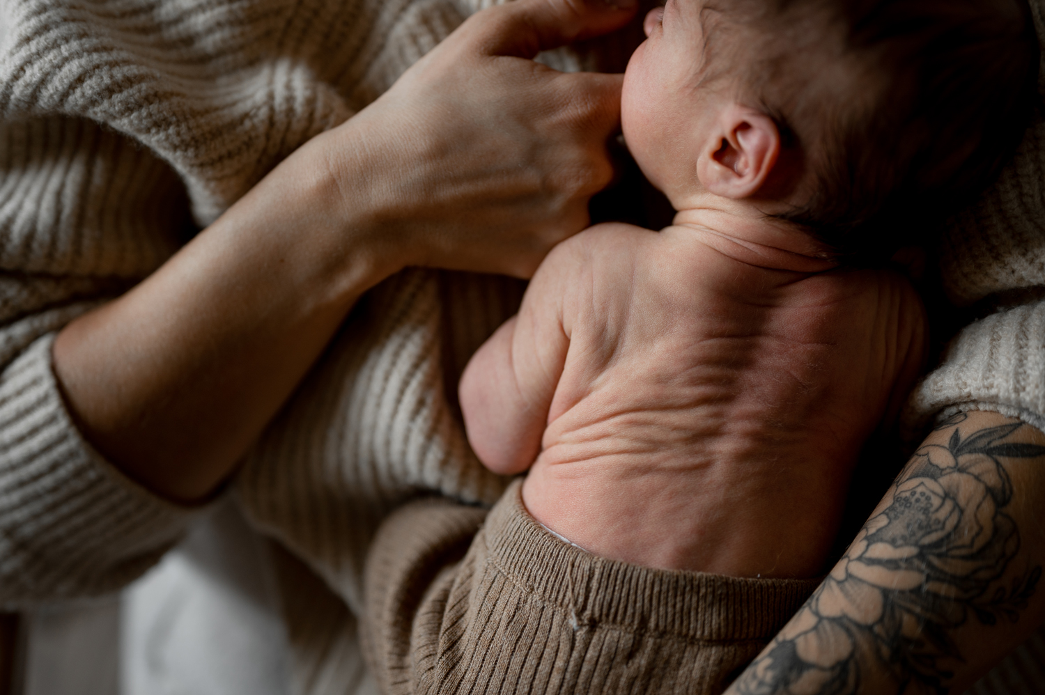 Photographe-bebe-naissance-allaitement-naturel-83 Photographe grossesse bébé 83