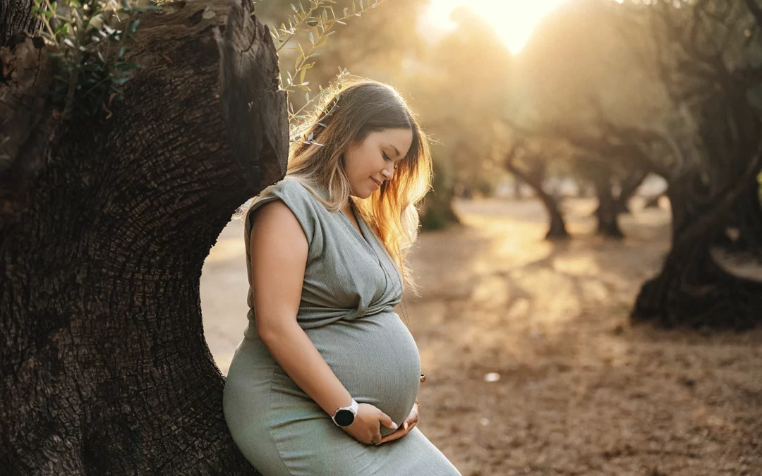 À quel mois faire sa séance photo grossesse ? Petit guide pratique