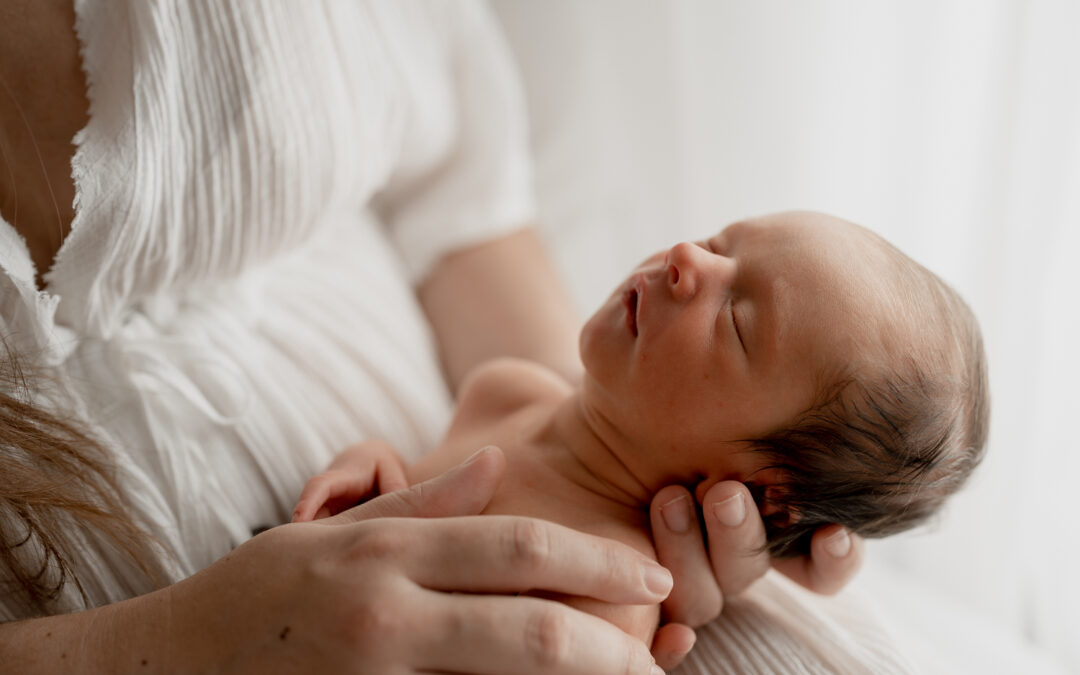 Photographe maternité Draguignan : réserver une séance photo avec bébé