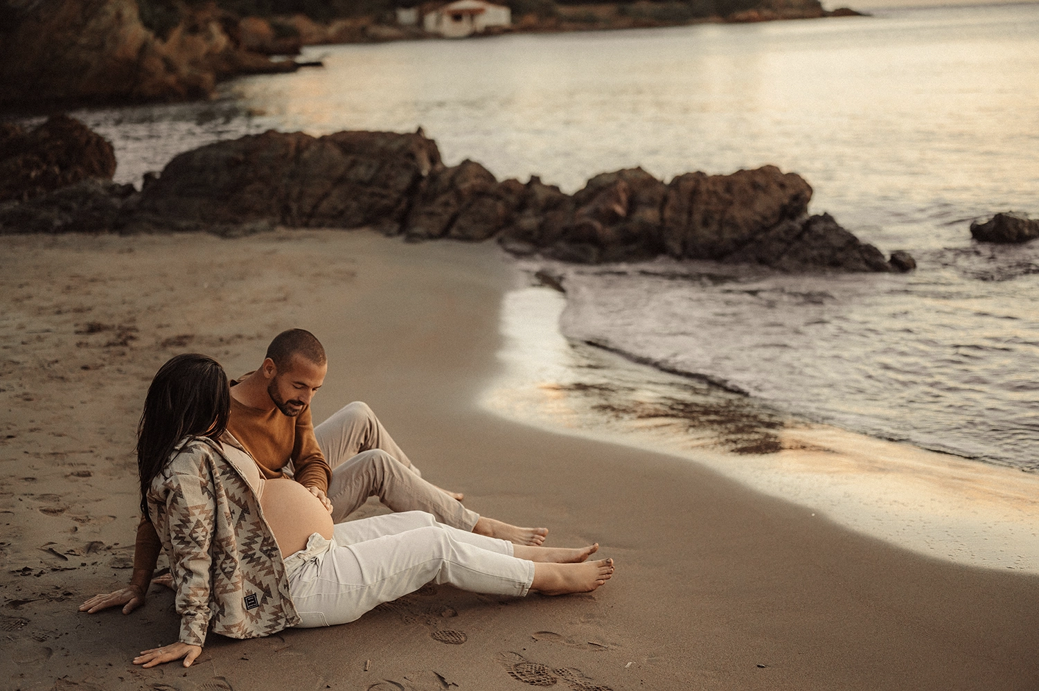 séance photo grossesse dans les oliviers à Draguignan