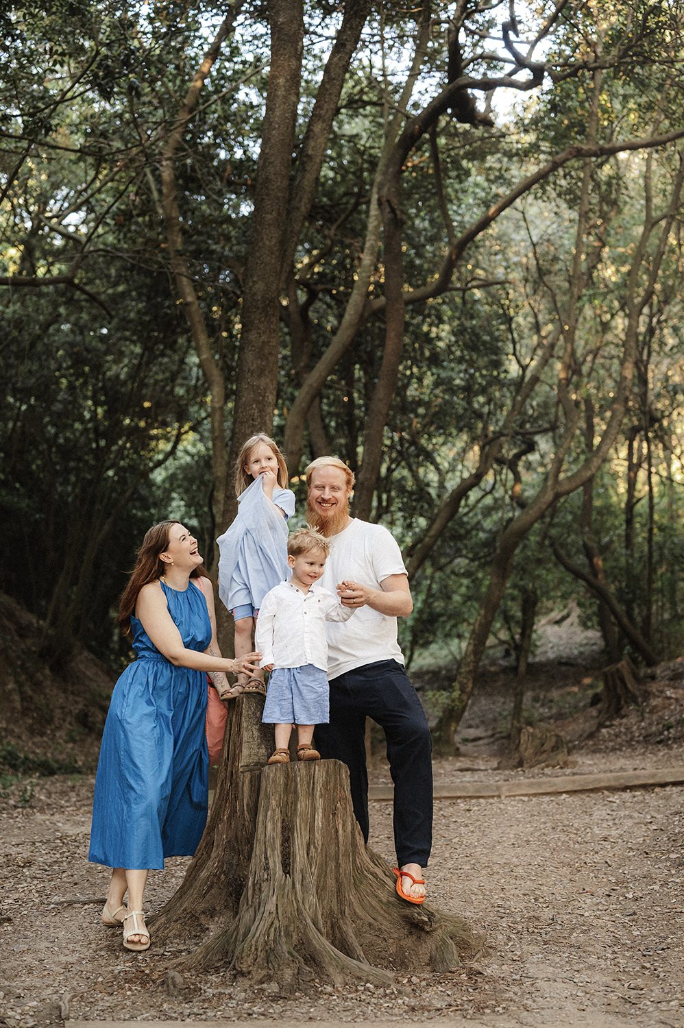 shooting-photo-famille-pleine-nature-le-pradet quel mois faire seance photo grossesse